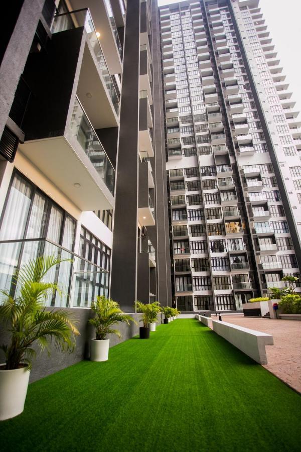 D'Pristine Medini By The One - 8Min Walk To Legoland Apartment Nusajaya  Exterior photo